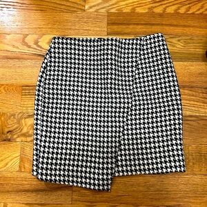 H&M herring bone mini skirt